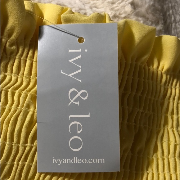 Yellow button top - Picture 4 of 4